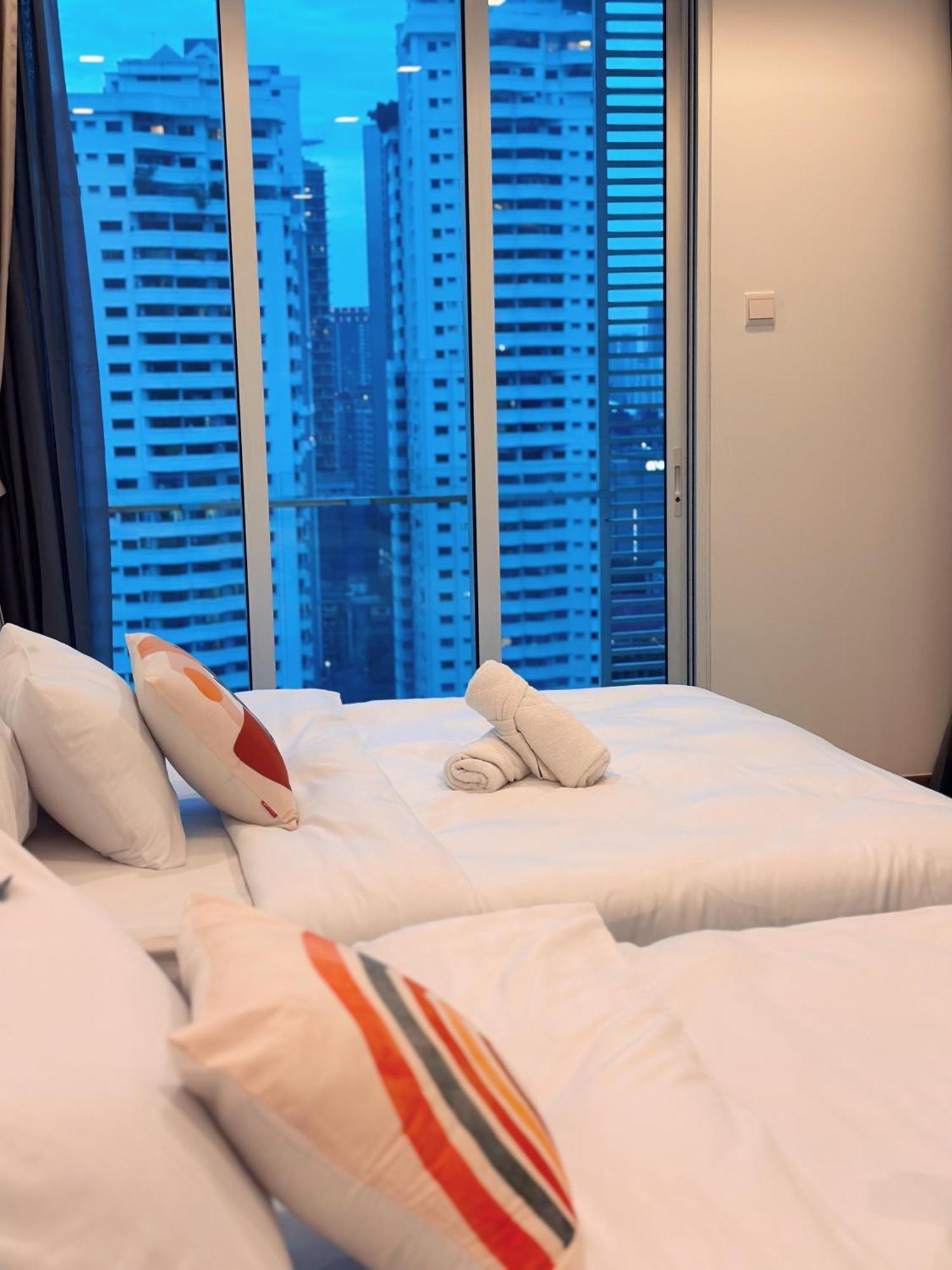 Lux Suites Kl City Pavilion Bukit Bintang With Infinity Pool Kuala Lumpur Exterior photo